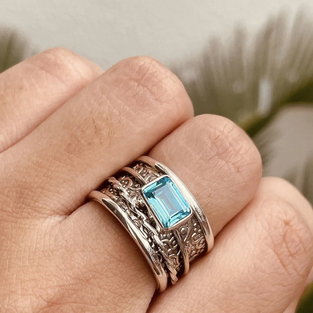 Cross border new TEMU inlaid aquamarine ring European and American jewelry with all the runway hand jewelry
